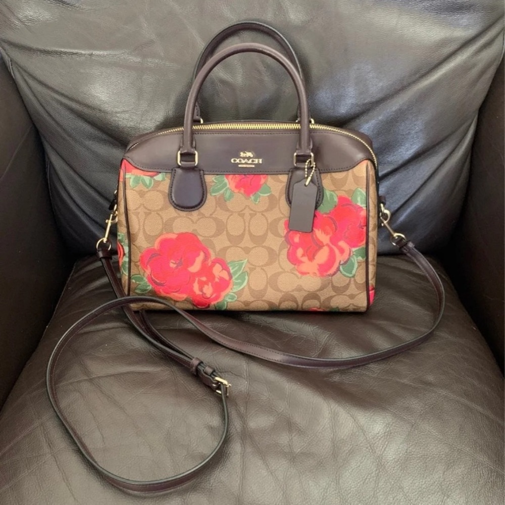 SOLD Ⓜ️ Coach Purse | Signature Canvas Rose Print